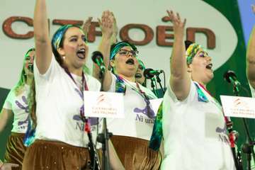 Los nietos de Sary Mánchez abren la final de murgas del Carnaval de 'Una noche en Río' (Foto TA)